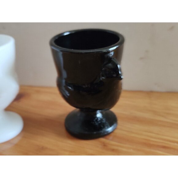 Vintage French Black and White Glass Chicken eggcup set - Picture 2 of 8